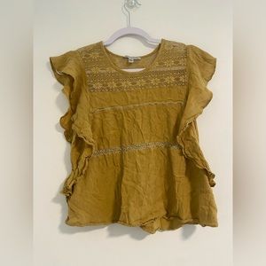American Eagle Outfitters | Yellow Flutter Sleeve Top